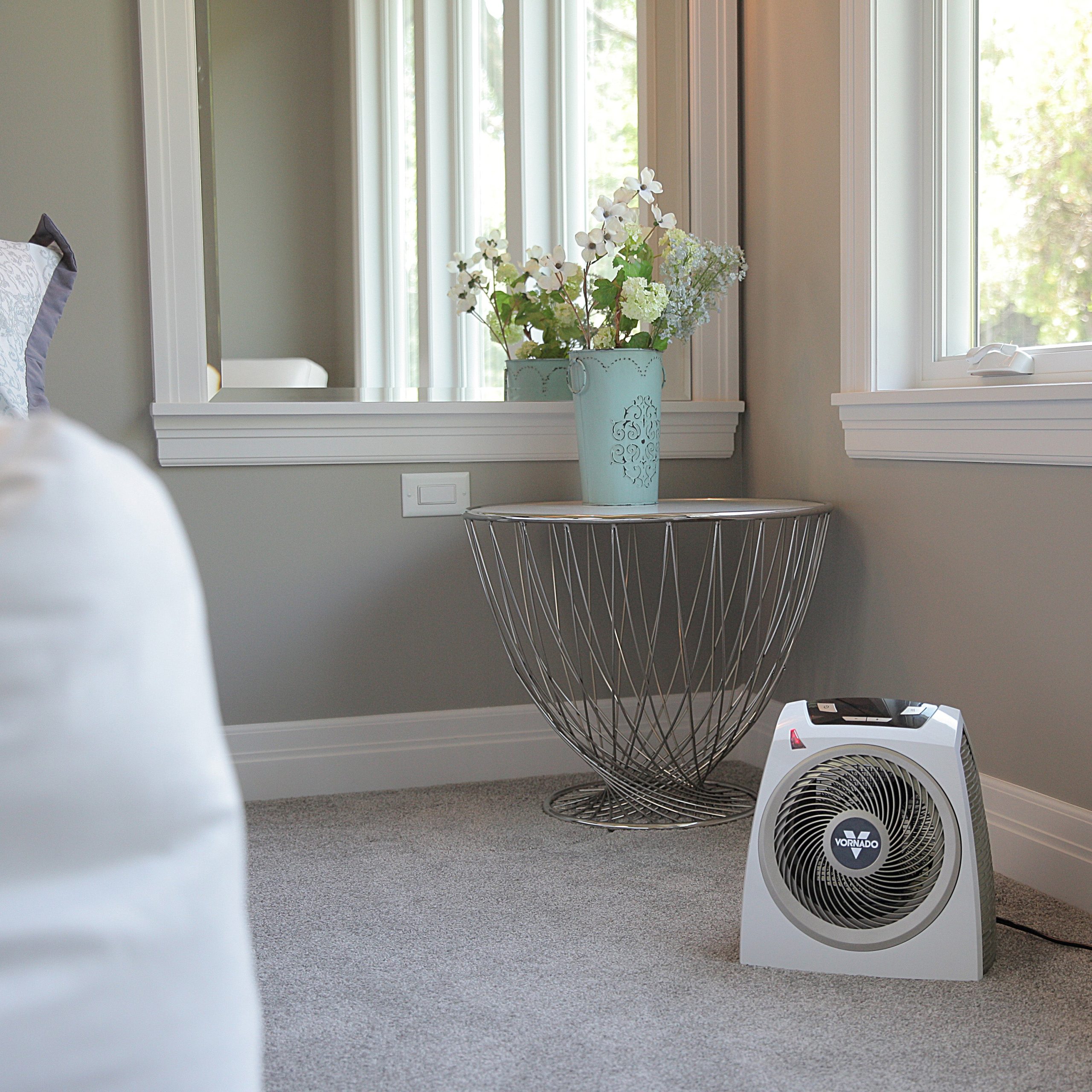 AVH10 Whole Room Heater with Auto Climate - Image 2